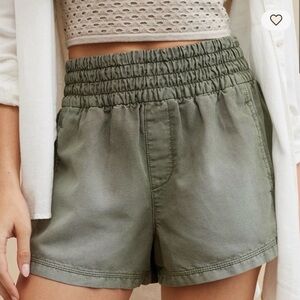 Aerie Olive Green Women's Elastic Waist Pull On Casual Shorts